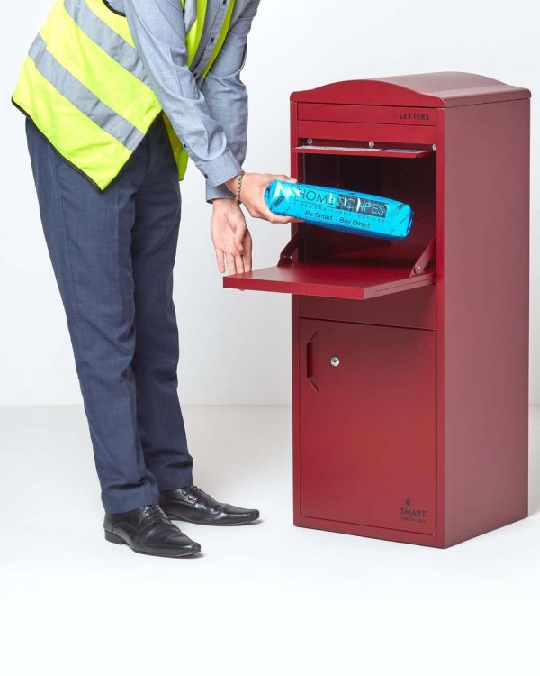 Großer roter Paketbriefkasten mit gebogenem Dach von Smart Parcel Box 329,99 €