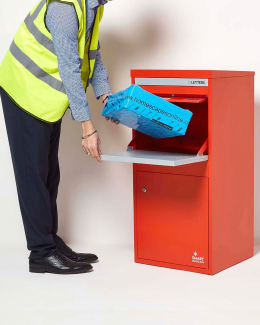 SMART PARCEL BOX™ XL rot, großer freistehender Briefkasten mit Paketbox